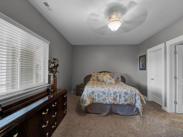 Building Photo - Condo in Saratoga Springs Available July 20th