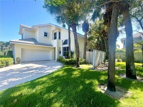 Building Photo - 2033 Staysail Ln