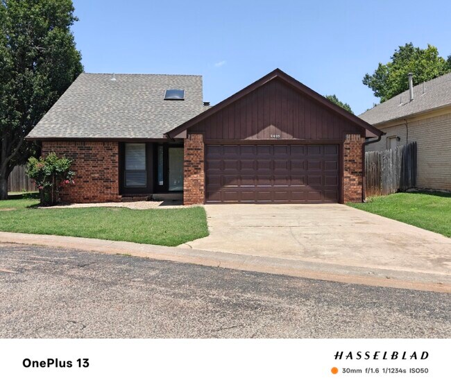 Building Photo - 4433 Brandt Dr