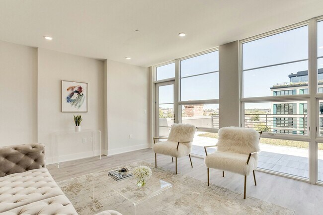 Building Photo - 1716 14th St NW