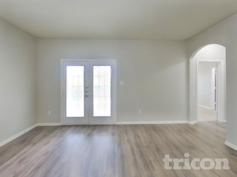 Building Photo - 417 Sapphire Ln