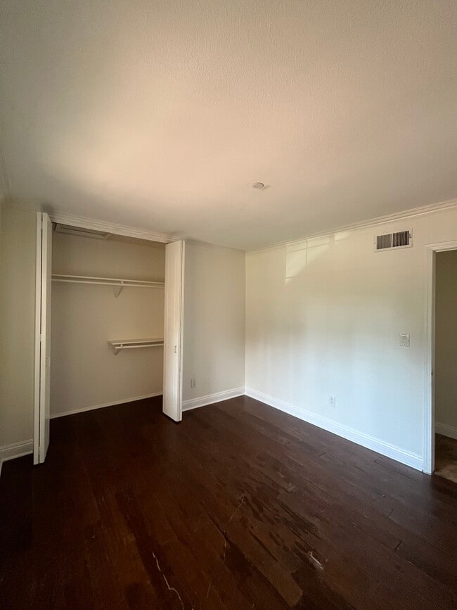 Building Photo - 12727 Shenley St