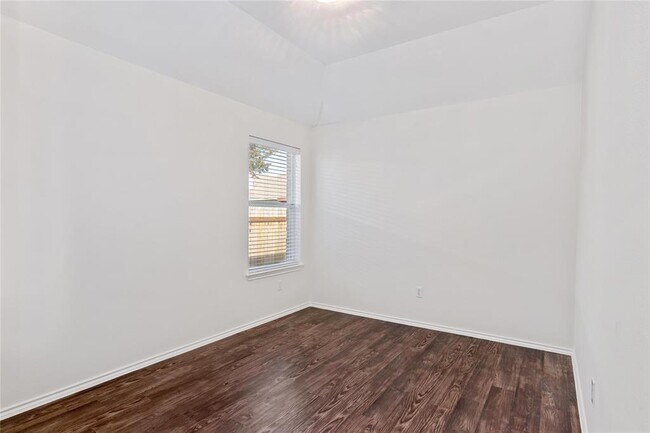 Building Photo - 1117 Alexandria Way