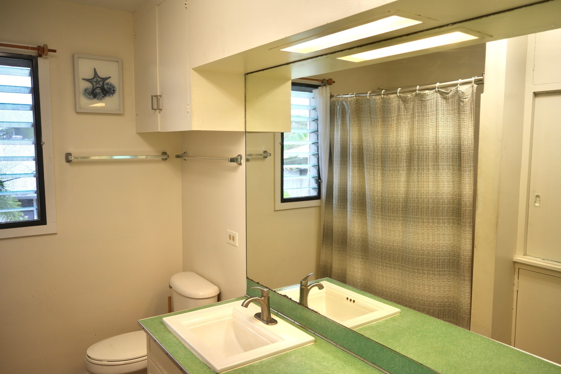 Bathroom - 1014 Kapahulu Ave