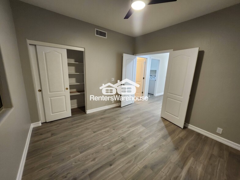 Building Photo - 9121 E Nittany Dr