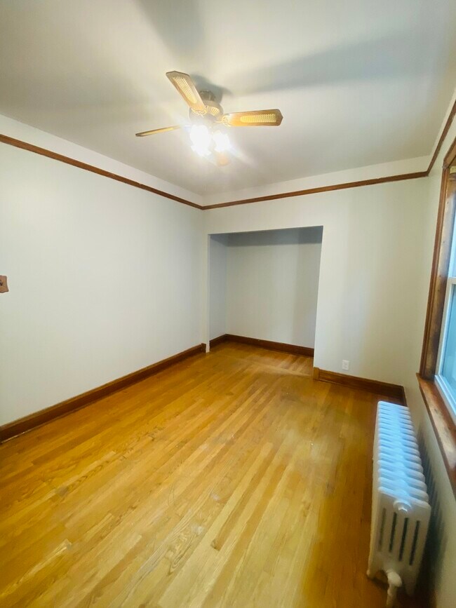 Building Photo - 5310 W Parker Ave