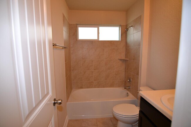 Building Photo - 15525 Gray Catbird