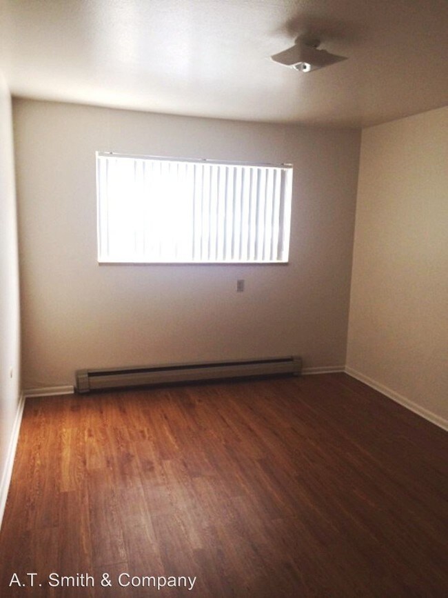 Building Photo - 211 S Balsam St