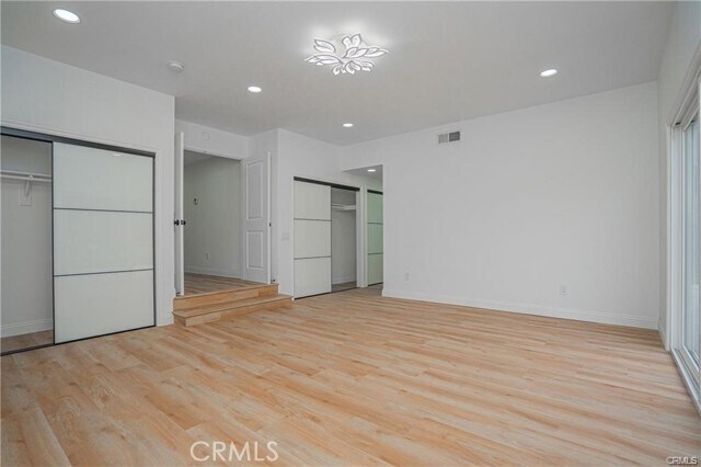 Building Photo - 3518 N Mills Ave