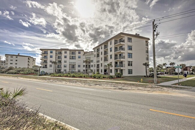 Building Photo - 2730 Ocean Shore Blvd