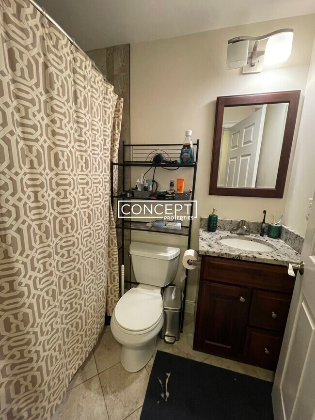 Building Photo - 1027 Tremont St