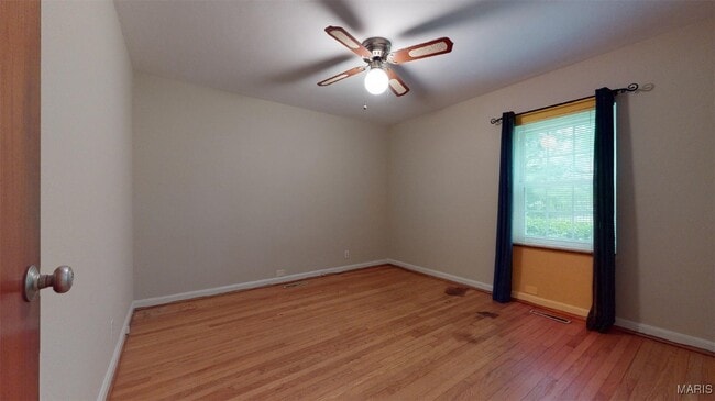 Building Photo - 31 S Tealwood Dr