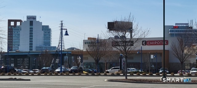 Building Photo - 50 Greenhouse Rd