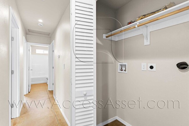 Building Photo - New Build Home with Solar in Lake Elsinore!