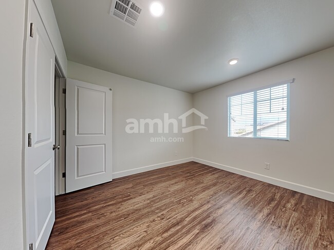 Building Photo - 1714 Viaggio Ave