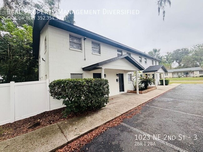 Building Photo - 1023 NE 2nd St