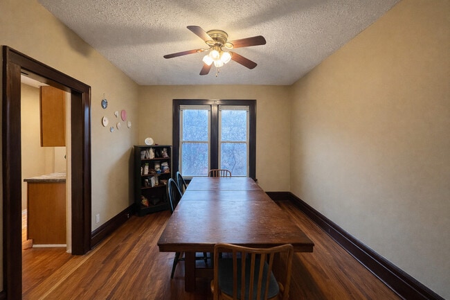 Building Photo - 1115-15 E 18th Ave