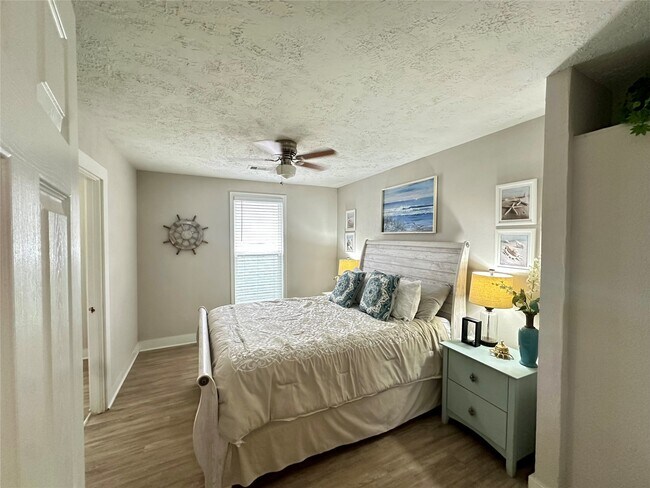 Building Photo - 1701 17th St