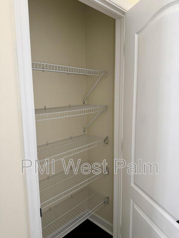 Building Photo - 11973 Sturbridge Ln