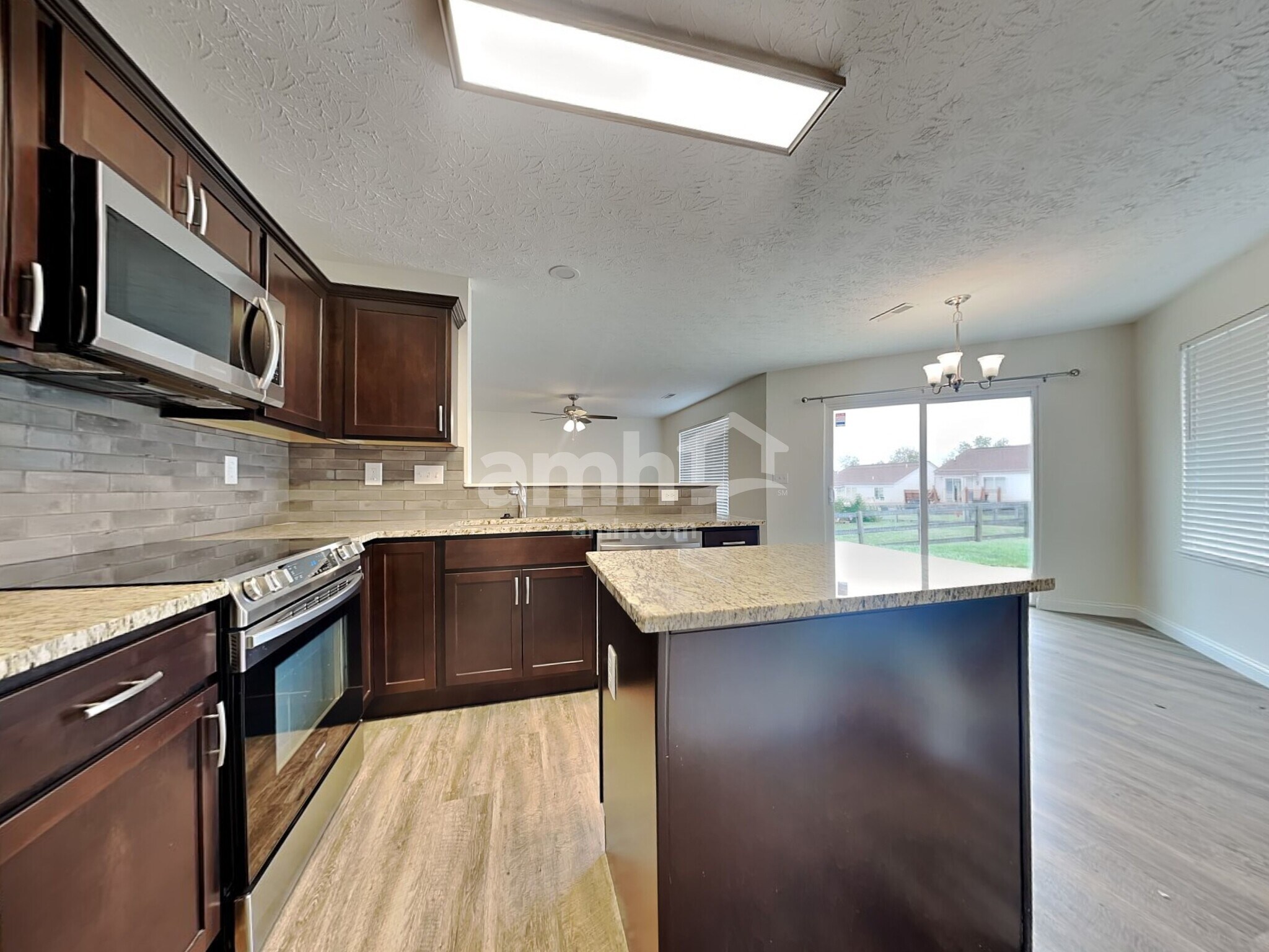 Building Photo - 3202 Meadoway Ct