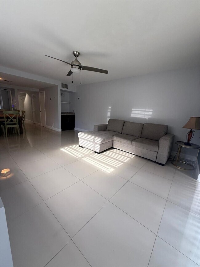 Building Photo - 11596 NW 45th St