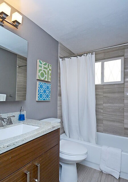 Building Photo - Boutique Apartments