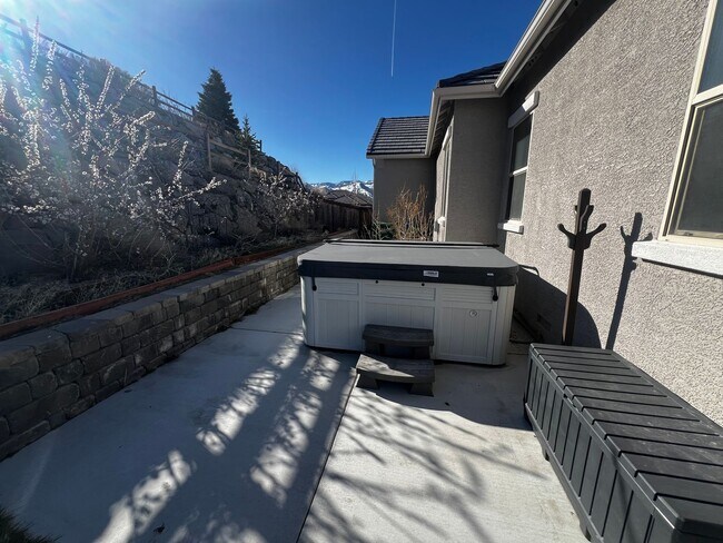 Building Photo - Somerset House for Rent