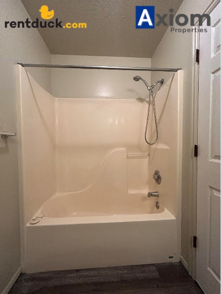 Building Photo - 1819 S Von Elm St