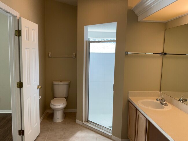 Building Photo - 27512 Sky Lake Cir