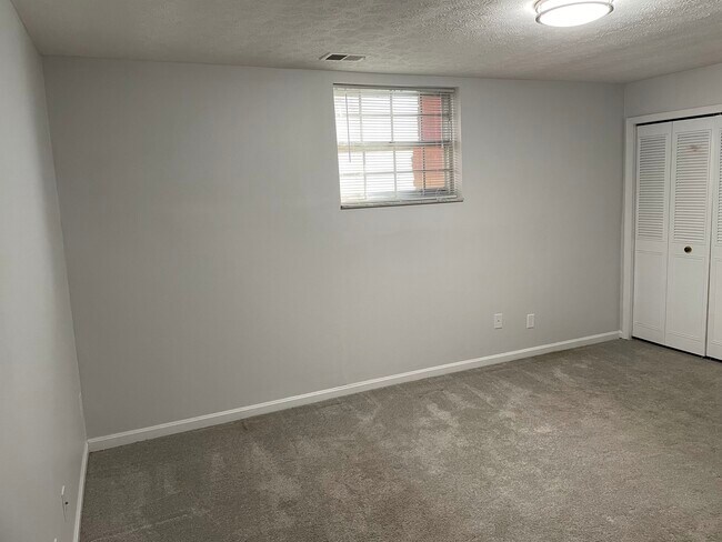 Master Bedroom - 1701 Norris Pl