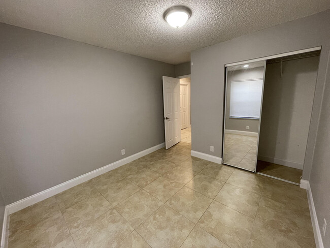 Building Photo - 9173 Tivoli Pl