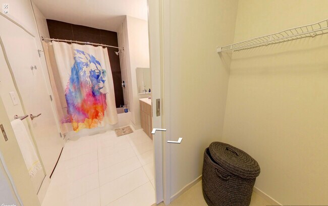 Building Photo - 20 Child St