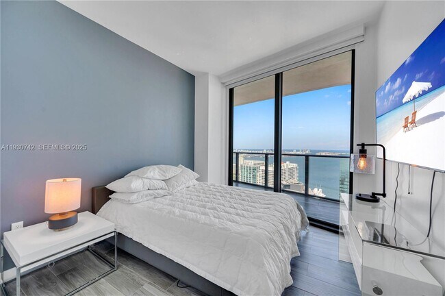 Building Photo - 1300 S Miami Ave