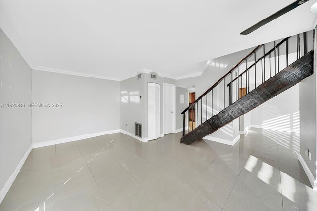 Building Photo - 6864 SW 114th Pl