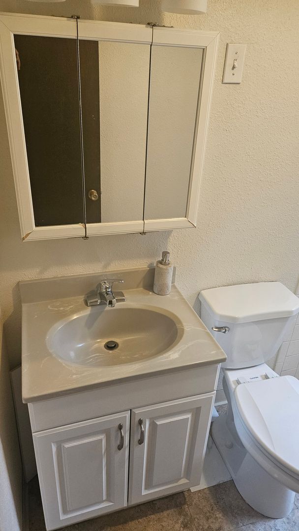 Building Photo - Cute 4 Bedroom House in Midtown FC