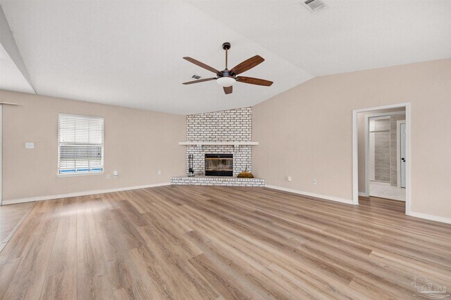 Building Photo - 5850 Princeton Dr