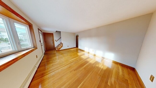 Building Photo - 62 Osceola St