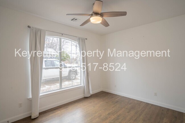 Building Photo - Midtown Tulsa | 4 Bed | 2 Bath | 2,010 SQFT
