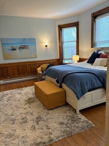 All furnished - 1301 Buffalo St