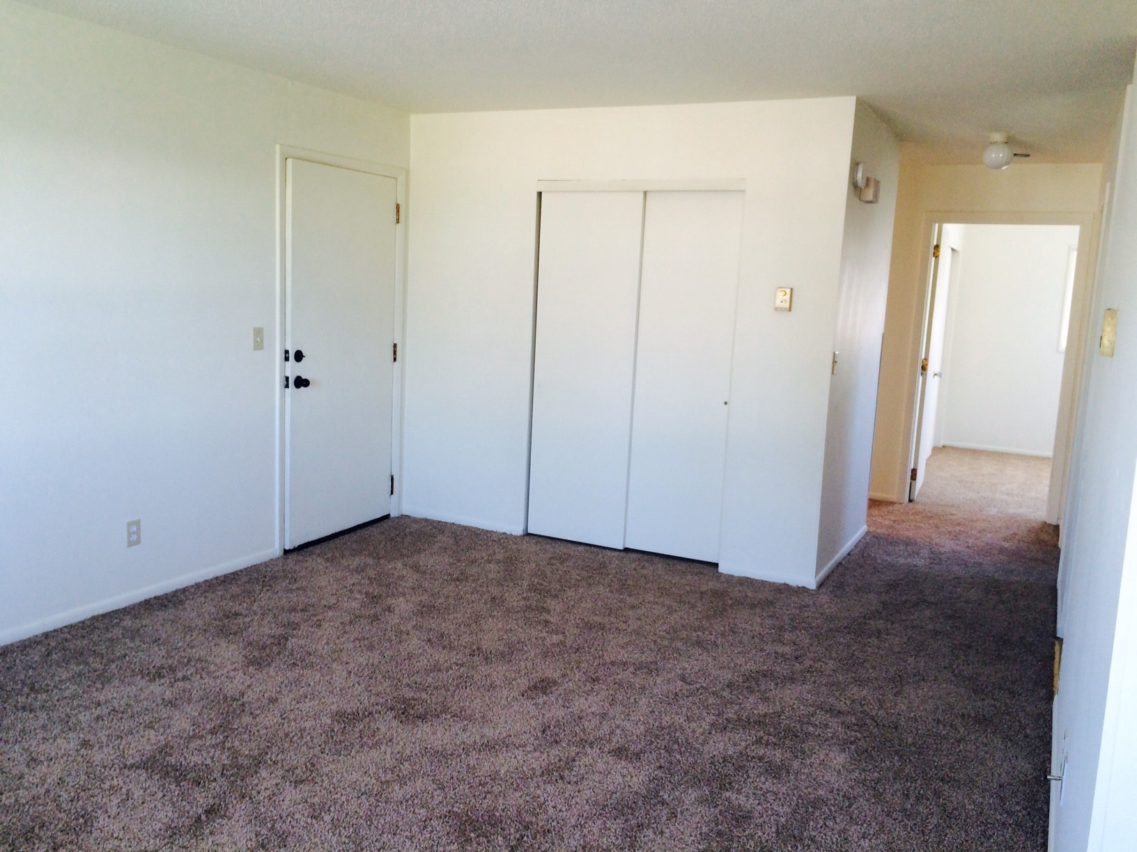 Building Photo - 106 N Holmen Dr