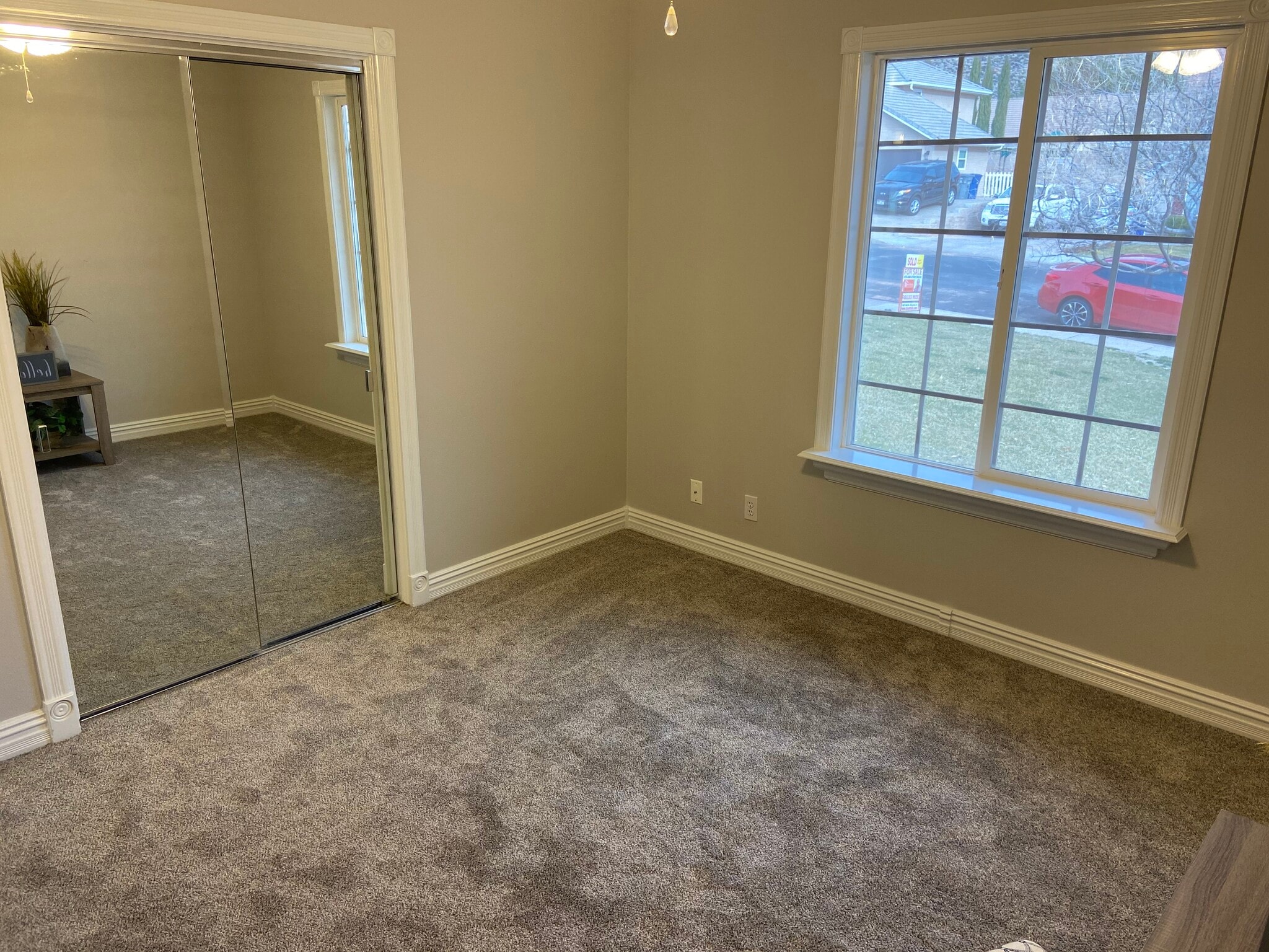 Building Photo - 163 N Stone Mountain Dr