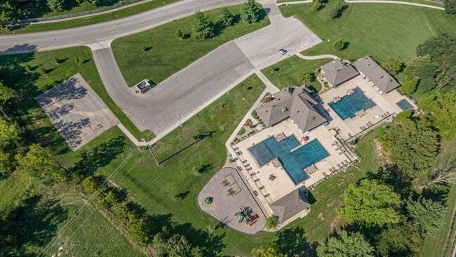 Building Photo - Executive Rental at The Villages at Wicklo...