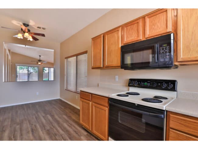 Building Photo - San Tan Ranch in Gilbert - Close to San Tan 202