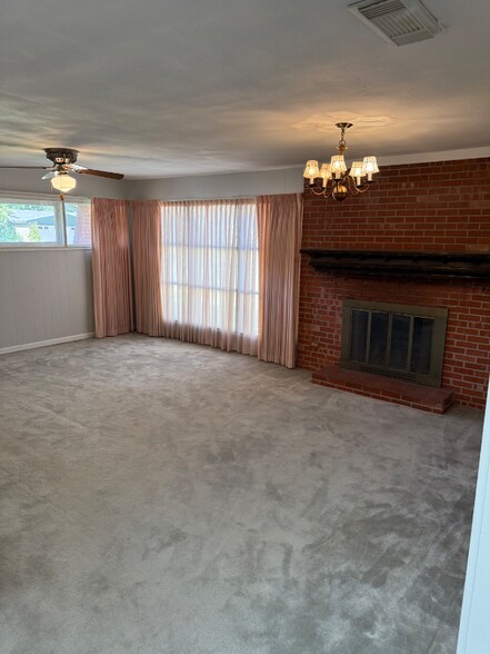 Building Photo - 3513 46th St