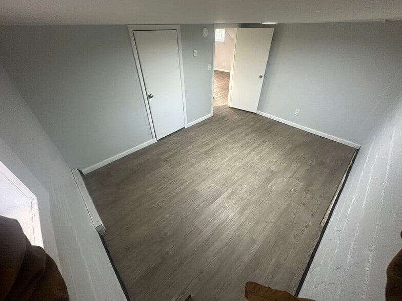 Building Photo - 2502 Oak St