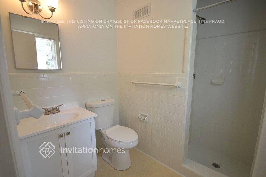 Building Photo - 106 Fielding Rd