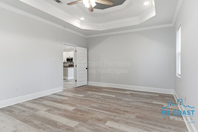 Building Photo - 15334 Oak Creek Cove