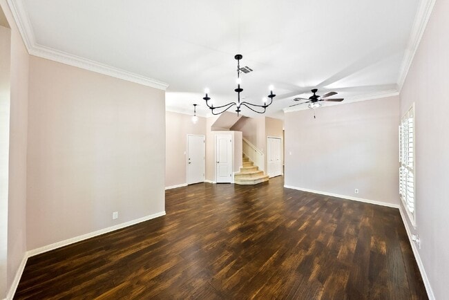 Building Photo - Spacious Cul De Sac Location Surrounded by...