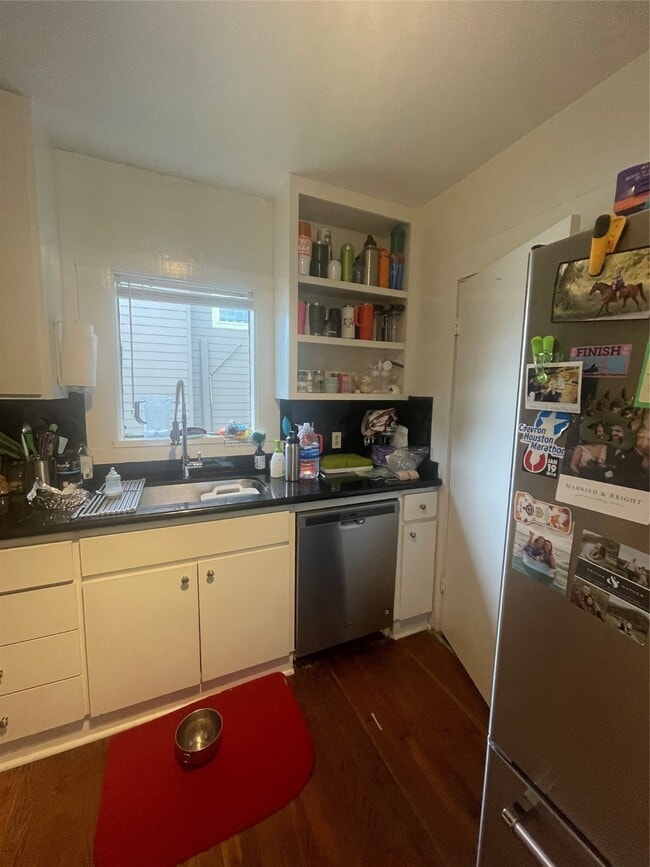 Building Photo - 1971 W Lamar St