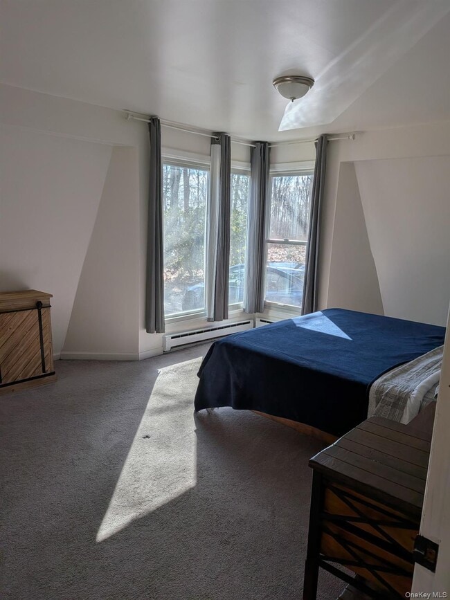 Building Photo - 37 Hill Rd